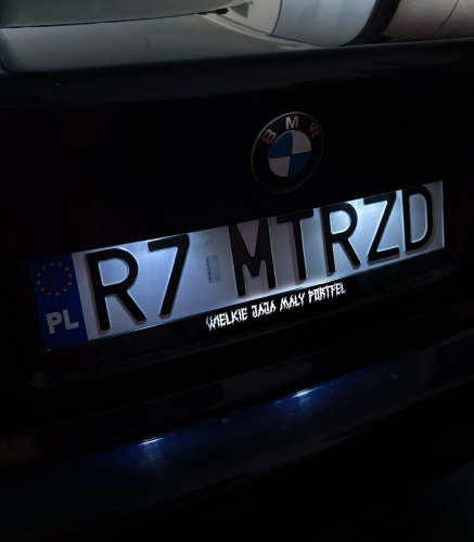 wielkie jaja maly portfel.png